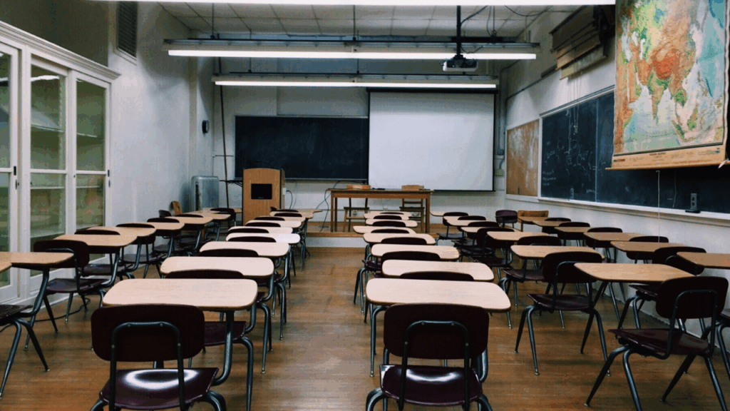 Desafíos de la educación- Estudiar es caro… y se paga con sueldos bajos_wtfeducacion_whatthefuture_wtfedu